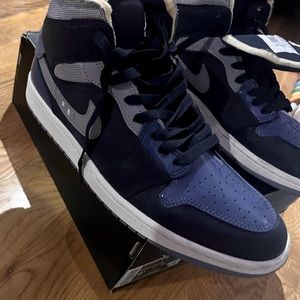 Grey/royalblue/ navy blue nike classic